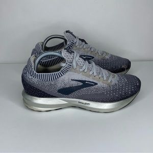 Brooks Womens Levitate 2 Gray Black Running Athletic Shoes Sneakers Size 8